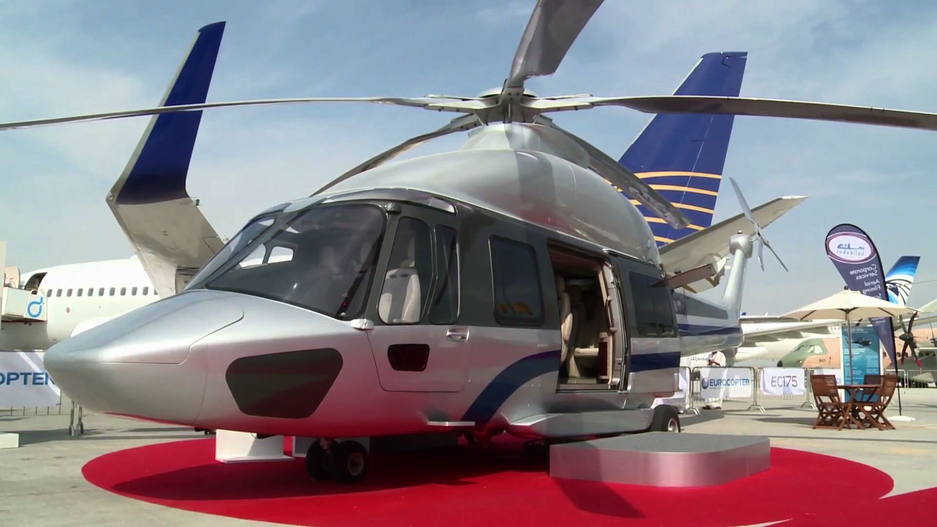 Avions et hélicoptères, le salon de Dubaï