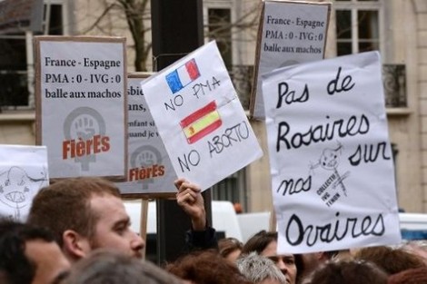 Des avorteurs français manifestent contre la loi espagnole