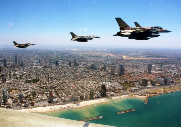 Israël envisage une intervention militaire contre l’Iran