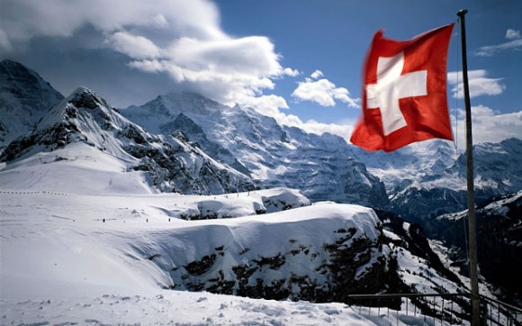 Banque nationale suisse abandonne cours plancher euro
