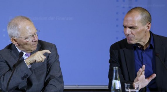 Démission de Yanis Varoufakis : la pression médiatique contre Athènes