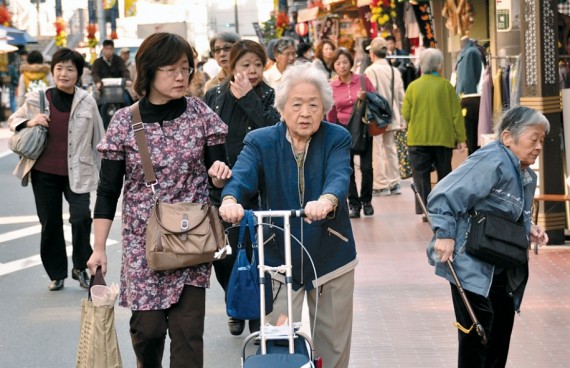 Hiver démographique Japon refuse immigration solution allemande