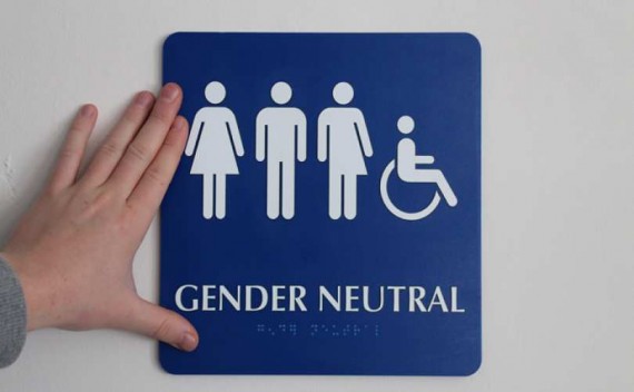 administration Obama subventions écoles garçon transgenre toilettes filles