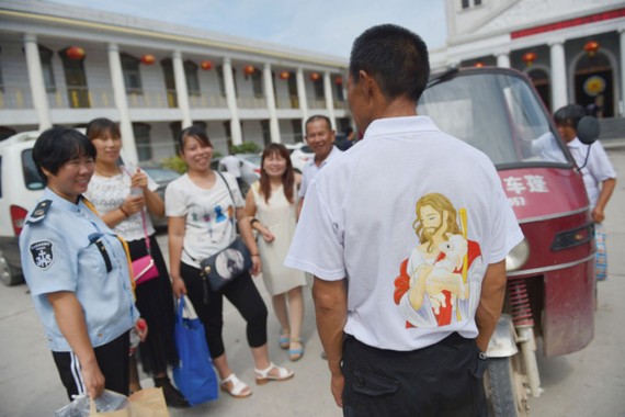 Chine communiste religions contrôle renforce sinisation