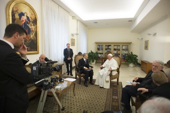 rencontre du pape françois avec les journalistes