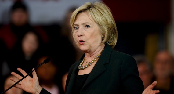 Hillary Clinton règles serveur privé courriels sensibles