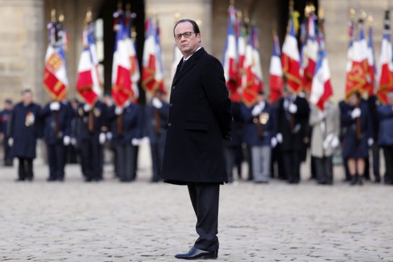 François Hollande renonce
