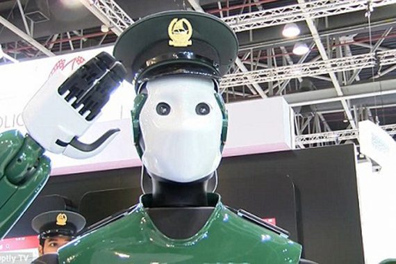 Robocop GISEC Dubaï robot policier