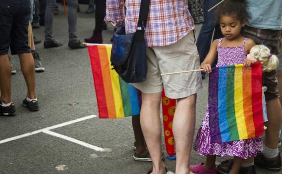 Canada Ontario loi arracher enfants parents chrétiens Totalitarisme gay