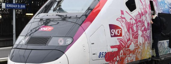 TGV LGV Océane Paris Toulouse Intercités Macron réseau deux vitesses