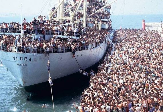 Invasion Europe Migrants Bataille Italie Commencé