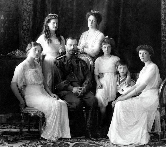 100 ans après exécution Romanov Russie ouvre Route impériale