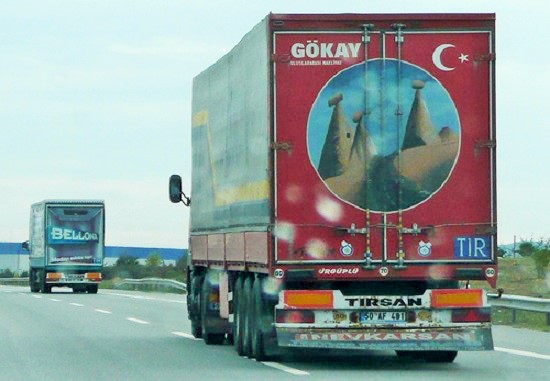 Union européenne déclare illégale taxe camions turcs transportant biens UE