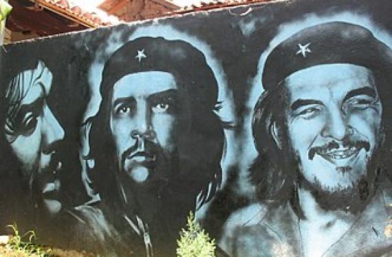 document filmé rt com hommage Ché Guevara