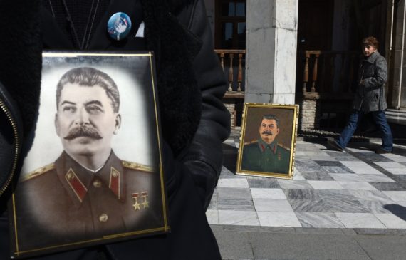Déprogrammation comédie noire mort Staline Russie
