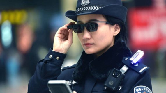 Chine lunettes intelligentes police arrêter délinquants
