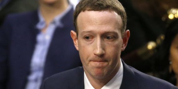 Facebook Congres Zuckerberg moque