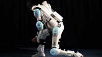 Robot exosquelette pour handicapé