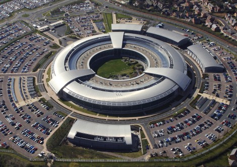 L’organisme de surveillance britannique manipule-t-il le Net ?