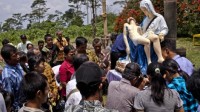 Chretiens Indonesie Maconnerie Islam