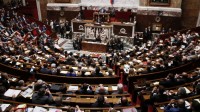 Valls l Assemblee nationale vote une confiance tres limitee