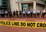Affaire Mike Brown : le policier de Ferguson pas poursuivi, selon les Anonymous