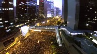 Hong-Kong : les rues bondées de manifestants pro-démocratie