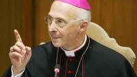 Cardinal Bagnasco mariage gay detruire famille