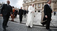 Le pape François veut une « intégration » des divorcés-remariés, Benoit XVI intervient discrètement…