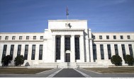 Pressions de toutes parts sur la Banque centrale américaine (Fed)