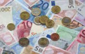 L’euro s’enfonce toujours face au dollar
