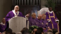 pape Francois revenir en arriere reforme liturgique messe vernaculaire