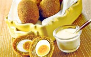 Dans une école anglaise, les « œufs écossais », considérés comme de la malbouffe, confisqués des pique-niques préparés par les parents