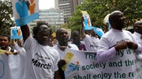 Des chrétiens du Kenya avertissent Obama : non à l’homosexualité dans leur pays !