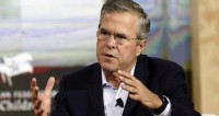 Jeb Bush, candidat à la candidature républicaine, prêt à augmenter les pouvoirs de surveillance de la NSA
