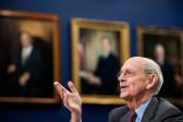 Le juge Stephen Breyer, de la Cour Suprême, revient sur la peine de mort aux États-Unis… dans son livre