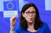 Opposition au TTIP&nbsp;: Cecilia Maltröm, commissaire chargé du Commerce pour l’UE répond que son «&nbsp;mandat ne provient pas du peuple européen&nbsp;»