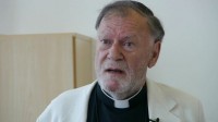 « Profondément stupide », la proposition de changer la discipline de la communion : le P. Hunwicke, ancien anglican témoigne
