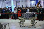 La Chine présente des robots anti-terroristes armés