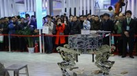 Chine robots anti-terroristes armés
