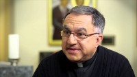 Le père Thomas Rosica, pressenti comme porte-parole du Vatican, ne voit pas « Allahu Akbar » comme un cri de guerre de l’islam