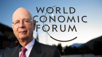 Klaus Schwab Davos tsunami migratoire emprise robots Forum économique mondial