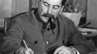 Plaques mémoire victimes Staline BBC nombre