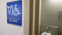 Département justice américaine loi toilettes séparées violent droits civiques