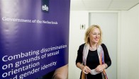 Le ministre néerlandais à l’Emancipation, Jet Bussemaker, va cesser de subventionner des associations prônant le célibat des homosexuels