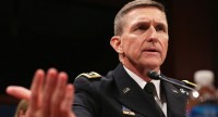 Michael Flynn, Démocrate, militaire, possible colistier de Trump et peu clair sur les questions provie