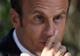 Macron baisse dans les sondages :<br>une nouvelle communication pour les Français 