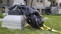 Trump Statues Confédérés guerre histoire mondiale Maire New York Pétain