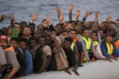 Un diplomate européen reconnaît que les migrants sont attirés dans l’UE par l’absence de déportation des clandestins