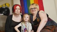 première famille gender fluid Royaume Uni presse tabloïde